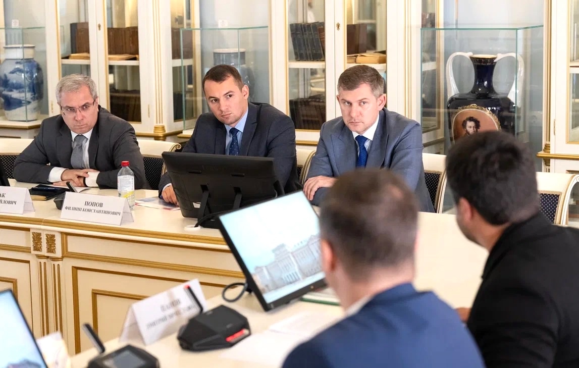 На профильной Комиссии по инвестициям Законодательного Собрания Санкт-Петербурга обсудили необходимость укрепления инвестиционного взаимодействия между Санкт-Петербургом и Республикой Татарстан.