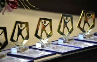 Компания-член Санкт-Петербургского отделения «Деловой России» ООО «Ракурс инжиниринг» получила награду Правительства Санкт-Петербурга