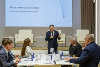 В планах председателя комитета по транспорту петербургского отделения развитие лоцманского сервиса на Северном морском пути