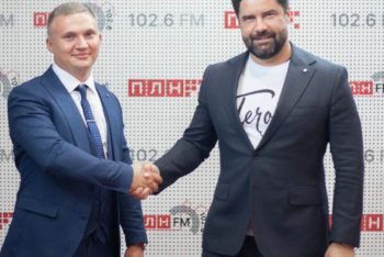 Дмитрий Панов вместе с вместе с председателем Псковского отделения «Деловой России» Станиславом Осовским записали выпуск программы «Деловой понедельник» на псковской радиостанции