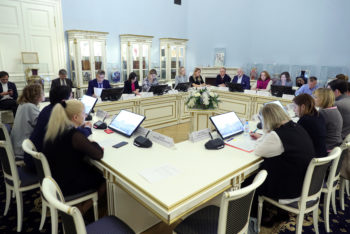 Делороссы предложили создать цифровой ресурс, способный оптимизировать согласование рекламных и информационных конструкций на встрече в Парламенте города